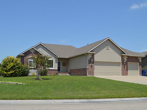 2nd image of 1735 N Columbine