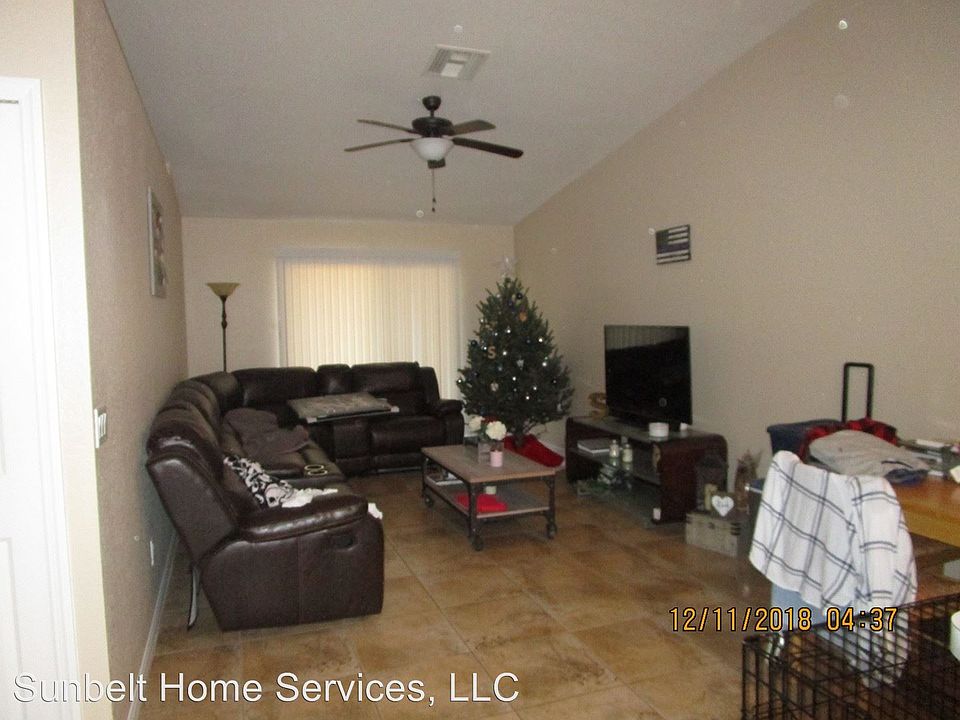 2nd image of 2935 SW Santa Barbara Pl