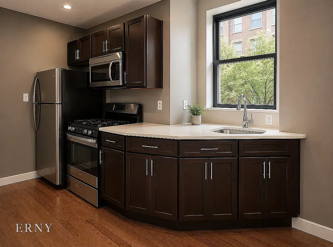 373 East 28th Street — Photo 2