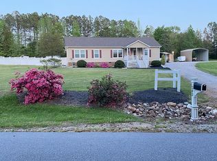 203 Poplar Dr, Macon, NC 27551