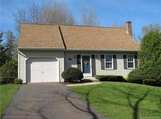 112 Catherine Dr, Meriden, CT 06450