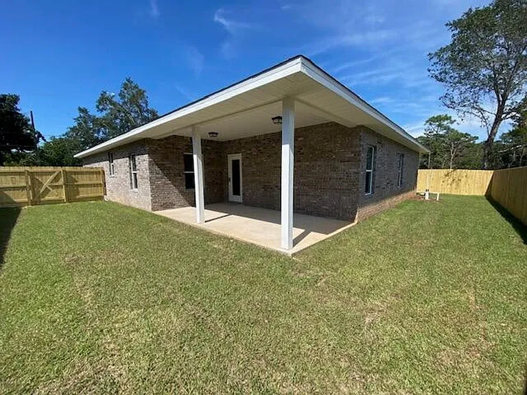 422 Little John Rd — Photo 37
