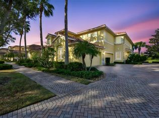 1417 Emerald Dunes Dr, Sun City Center, FL 33573
