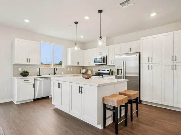 1639 Hansen Ranch Rd, Olivehurst, CA 95961