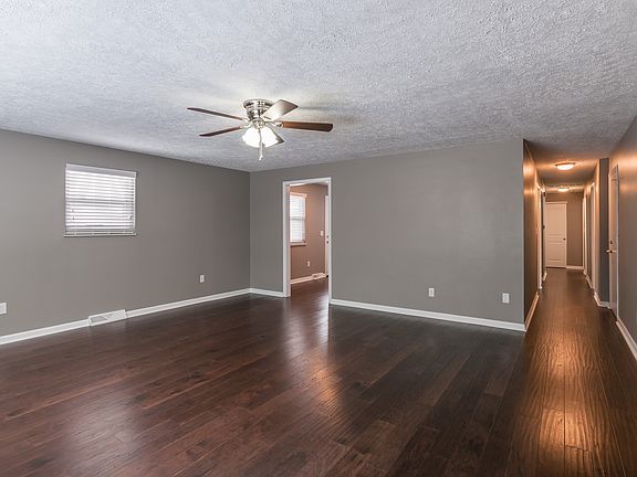 4th image of 2812 Mohican Ave