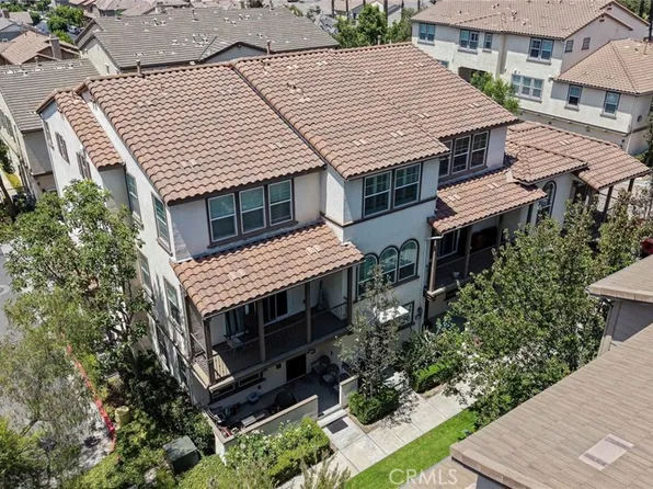 908 N Botanica Ln Unit B, Azusa, CA 91702