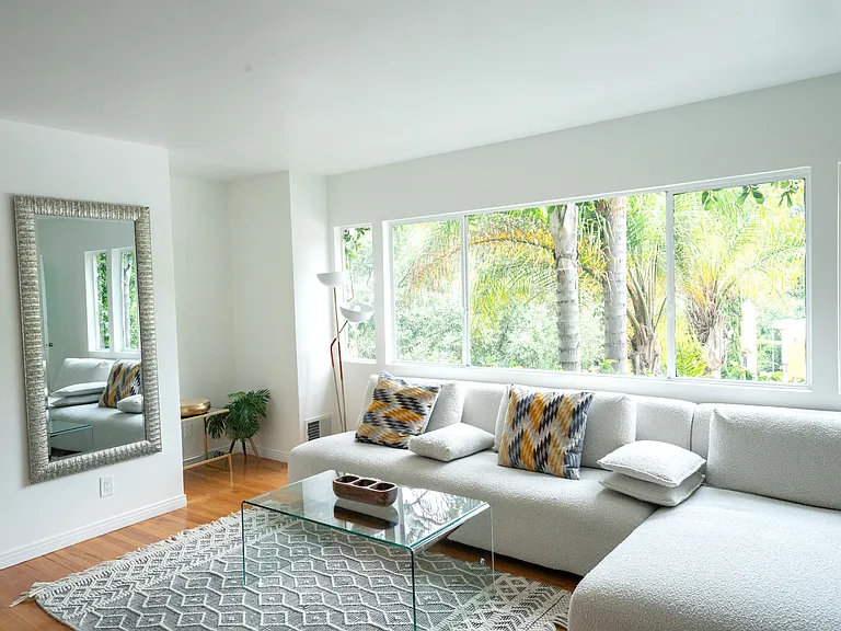2069 Paramount Dr — Photo 15