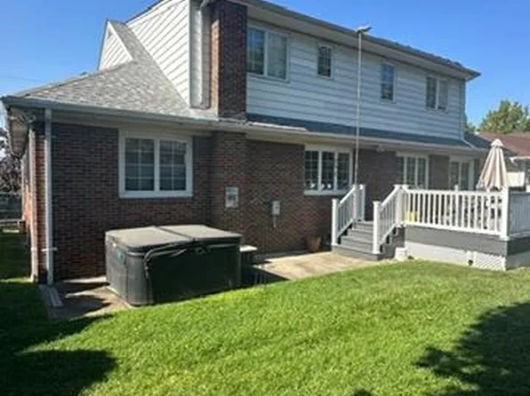 6 Walter Place image 2 of 7