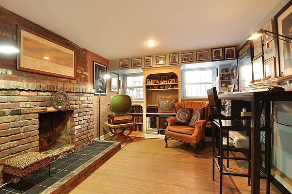 Sold by Corcoran | media 12