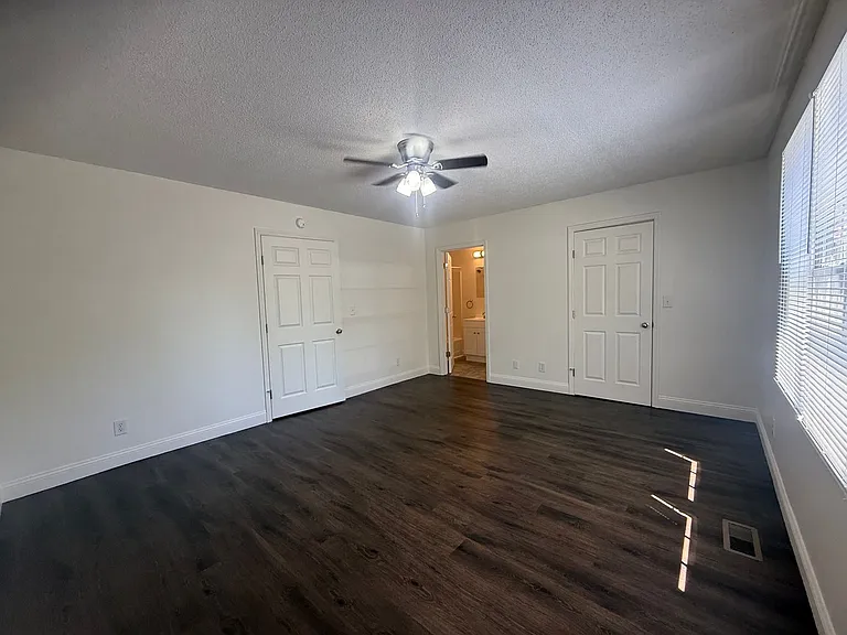 1541 Southside Rd — Photo 12