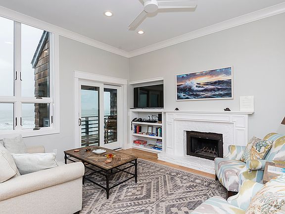 5th image of 4435 Sea Forest Dr