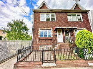 457 Van Sicklen St, Brooklyn, NY 11223