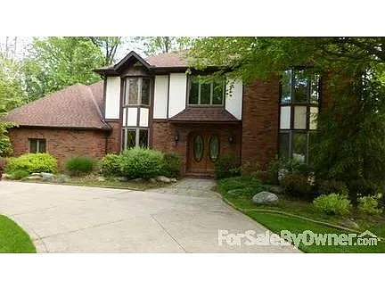 19357 Rashell Dr photo 1