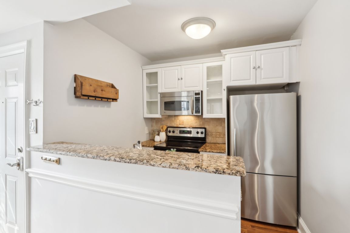 Pine St-2604-020.jpg