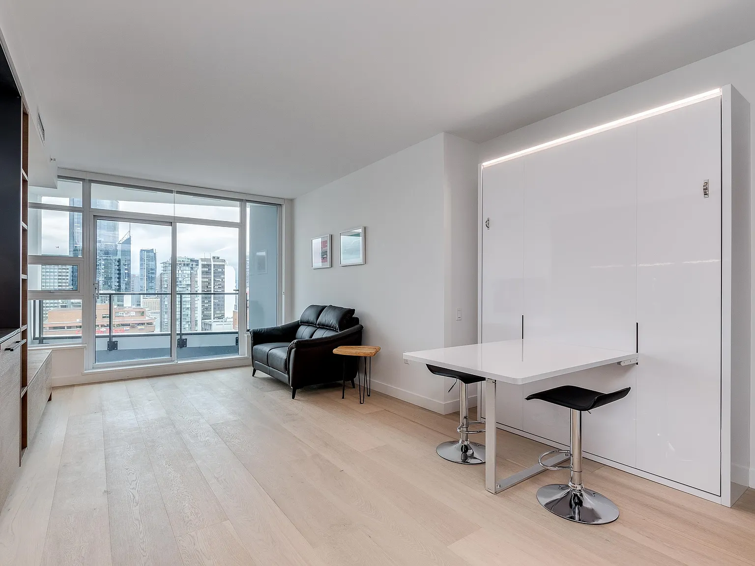 Studio, 439 sqft, $2,850 — Photo 3