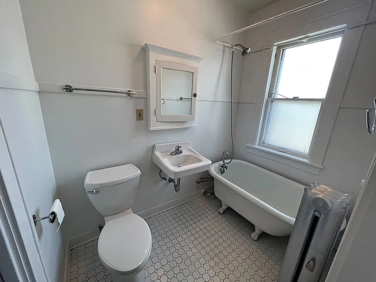 Stevens Square Apartments — Photo 48