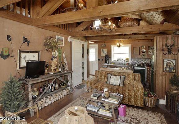 3rd image of 8923 E Gull Lake Dr