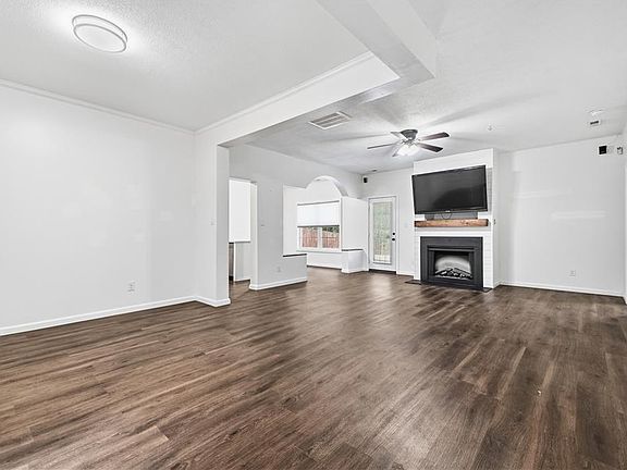 4th image of 5008 James St
