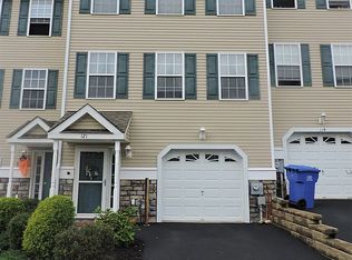 121 Julianna Way, Aston, PA 19014