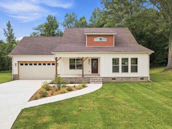 211 Majestic Dr