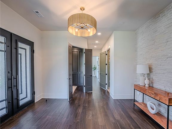 3rd image of 6600 SW Heartbeat Ln