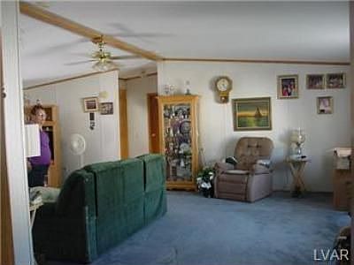 3rd image of 145 Bentwood Cir