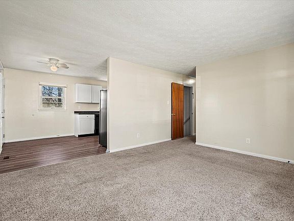4th image of 2412 Heaton Ct