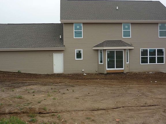 2nd image of 203 Trent Ln