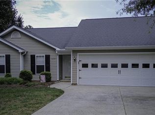 4104 Everton Ct, High Point, NC 27265