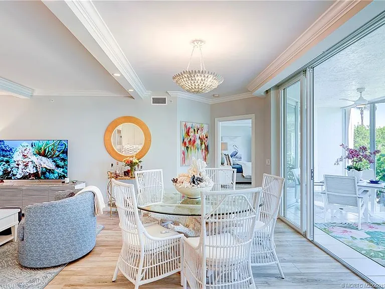 5799 NE Island Cove Way #1104 — Photo 14