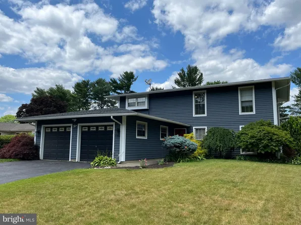 5 Buckingham Dr, Eastampton, NJ 08060