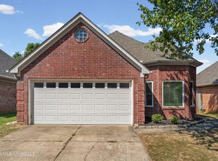 5967 Alexandria Ln, Southaven, MS 38671