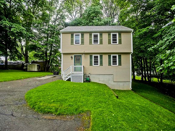 2nd image of 22 Porter St