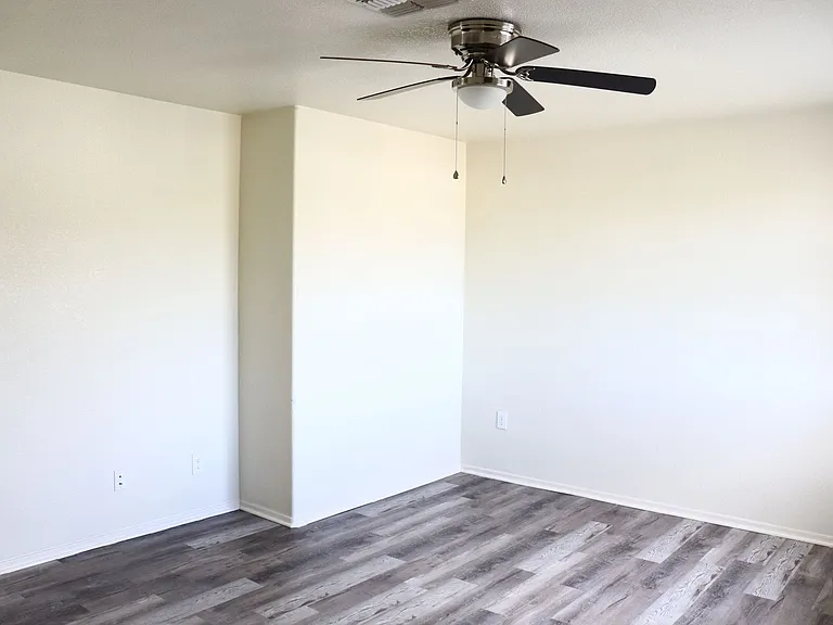 4420 E Buena Loma Way — Photo 2
