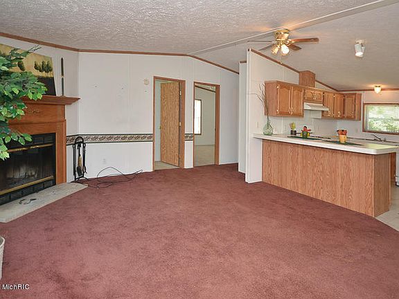 2nd image of 700 Marcelletti Ave