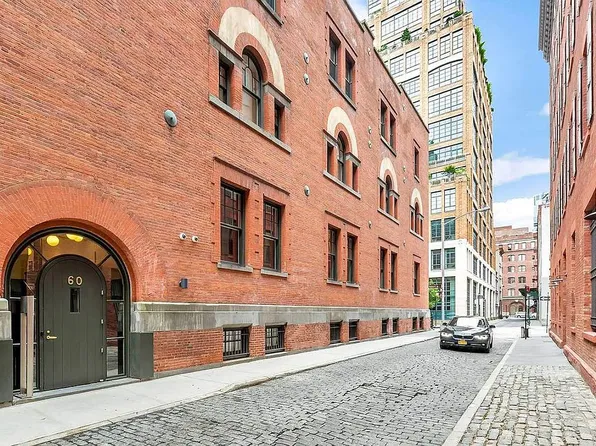 60 Collister St APT 2B, New York, NY 10013