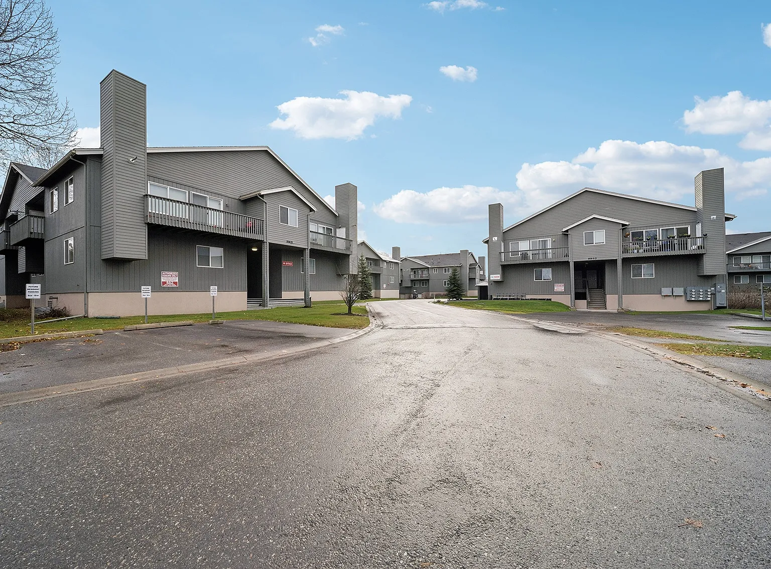 ReNew Bayshore Townhomes — Photo 1