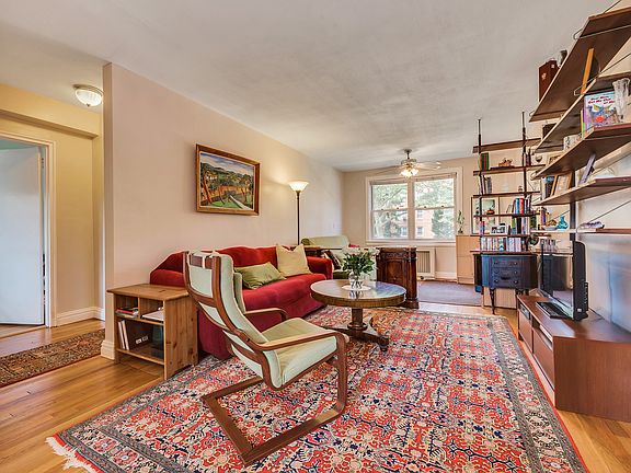 3rd image of 1 Edwards St APT 2A