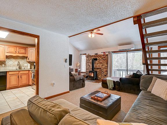 5th image of 123 Stonehurst Manor Road #16A