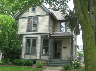 217 W Jefferson St, Burlington, WI 53105