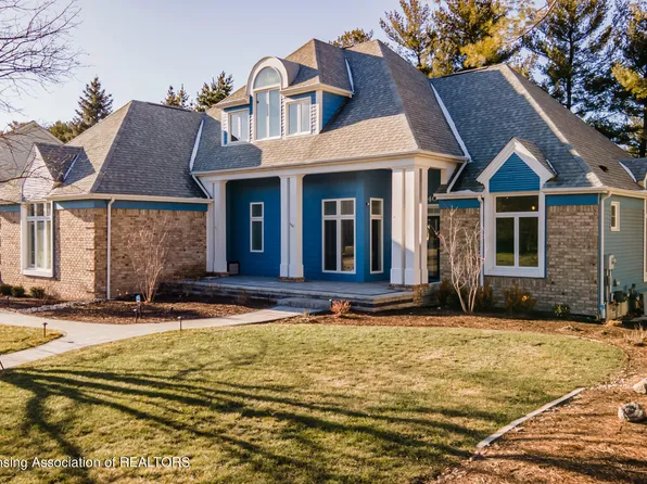 3840 Ashbrook Dr, Holt, MI 48842