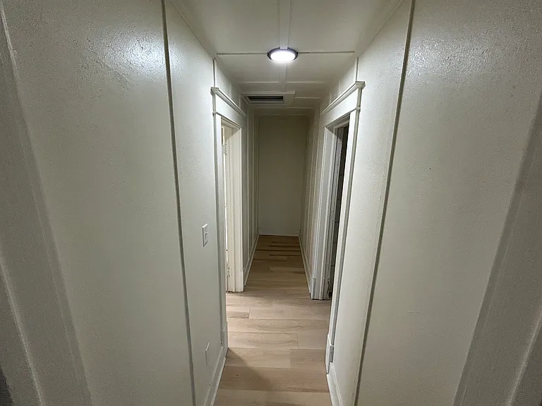 404 Maple St #4 — Photo 6