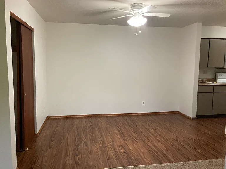 3811 S 35th St #225 — Photo 6