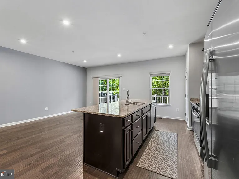 2720 Fredericksburg Rd — Photo 17