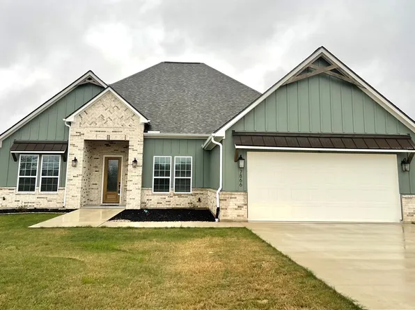 7866 Mathis Creek Dr, Bryan, TX 77808