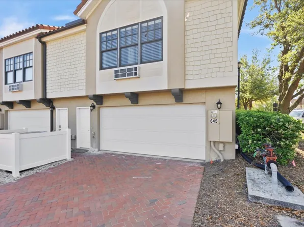290 Westlawn Dr, Saint Augustine, FL 32095
