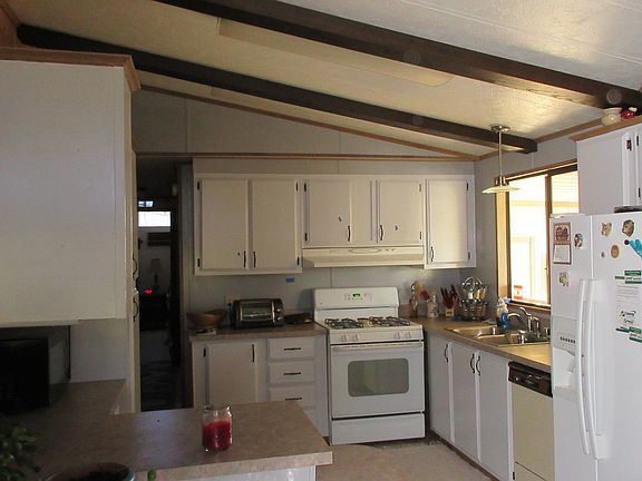 5th image of 601 N Kirby St Space 415