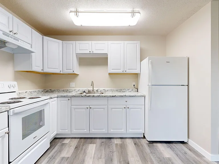 212 N Roosevelt St — Photo 18