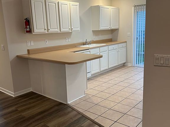 2nd image of 3219 Dove Dr