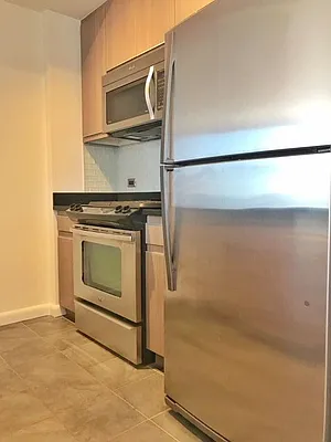 Rented by The Dermot Realty Management Company | media 27